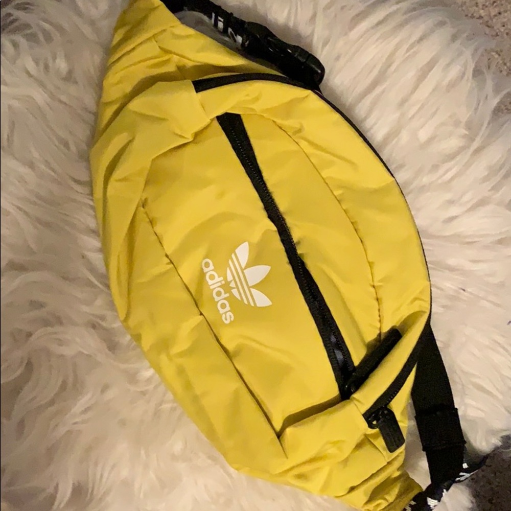 Adidas fanny pack NWOT